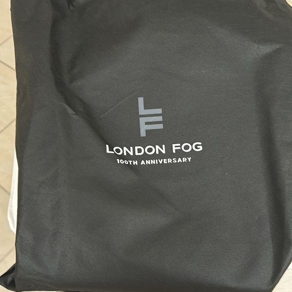 NWT 🖤LONDON FOG TOTE🖤 - Picture 9 of 9